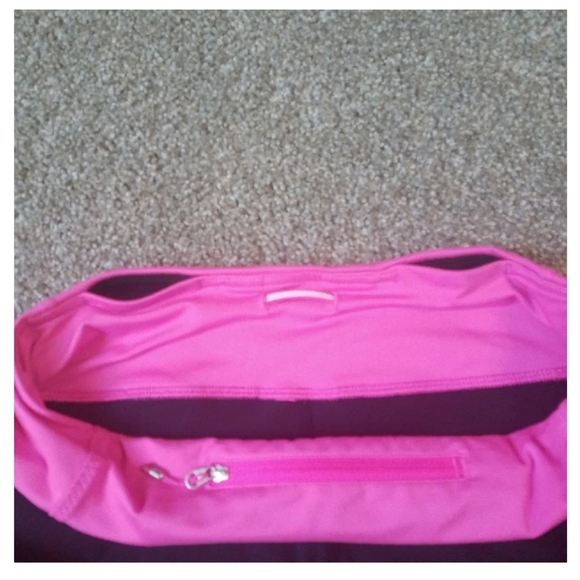 Lululemon capris - Picture 6 of 6